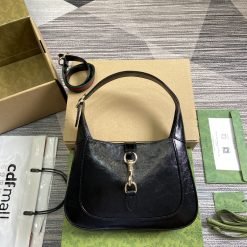 GG 782849 Jackie Small Shoulder